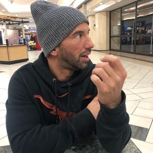 Meet your Posher, Travis